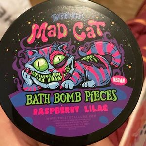 Twisted allure bath bomb pieces